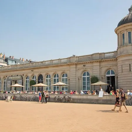 In Near The Seawall 아파트 오스텐드