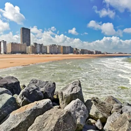 In Near The Seawall 아파트 오스텐드