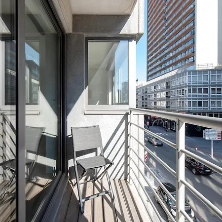 Apartment With Marina View