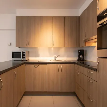 Apartament In Near The Seawall *