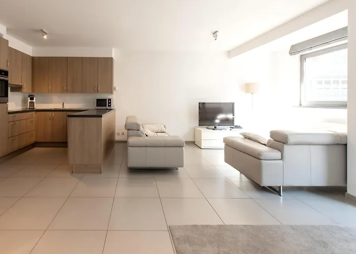 In Near The Seawall 아파트