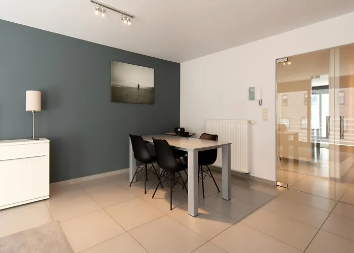 In Near The Seawall 아파트 오스텐드