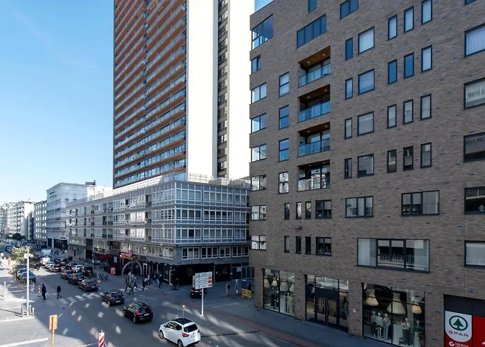 아파트 In Near The Seawall